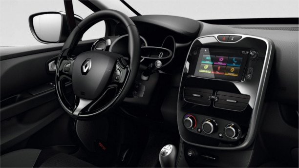 Soluciones para el Bloqueo del Software de Renault Media Nav Evolution y Reparación de Pantallas