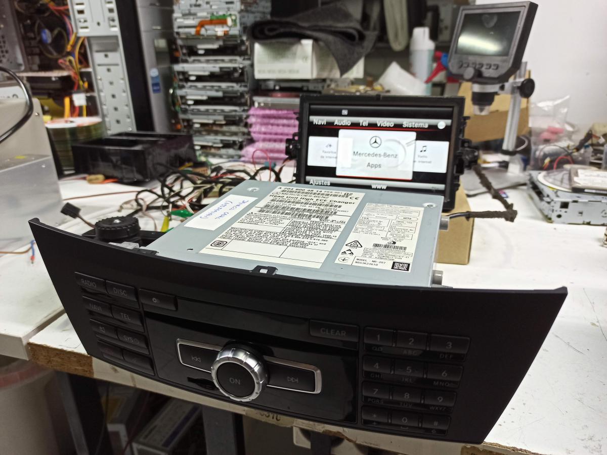 Repair of Mercedes-Benz Comand Online Navigation Systems NTG4.5 and NTG4.7
