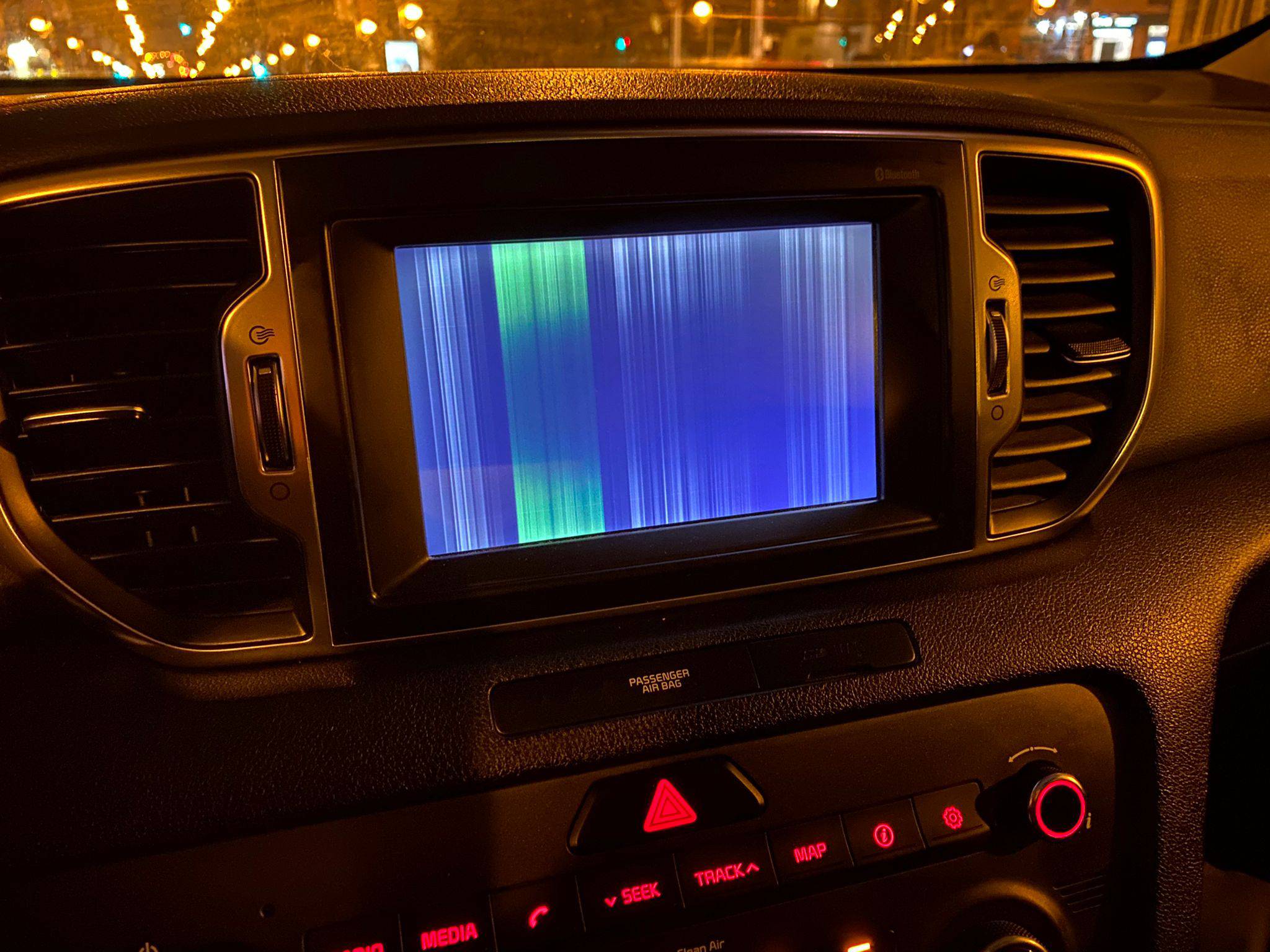 Navigator with a broken screen