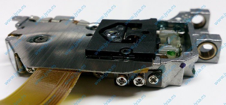 Detail of the SF-HD4 with the two trimmer potentiometers for laser DVD/CD adjustments.